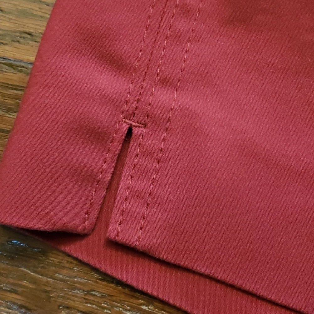 White House Black Market Brick Red Women's Shorts - Picture 4 of 11